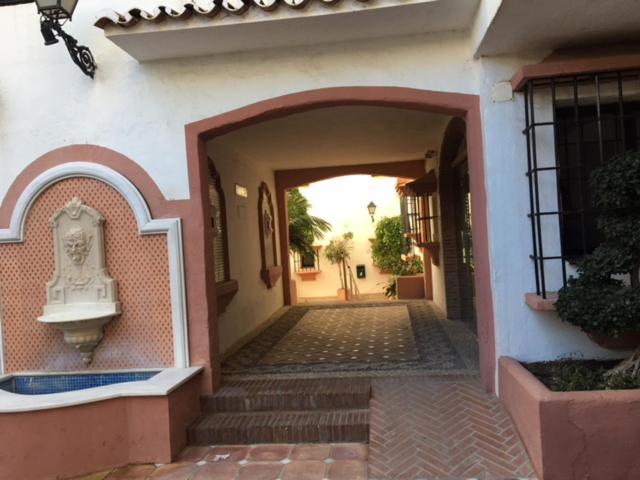 شقة Large And Elegant In Puerto Banus With Pools And Paddle ماربيا المظهر الخارجي الصورة